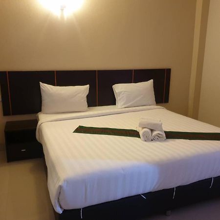 La Viva Buriram Hotel Buitenkant foto