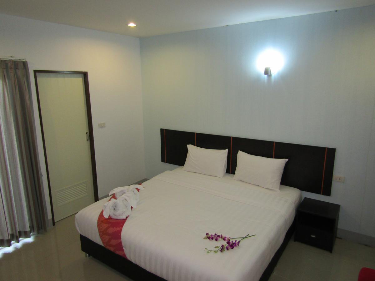 La Viva Buriram Hotel Buitenkant foto