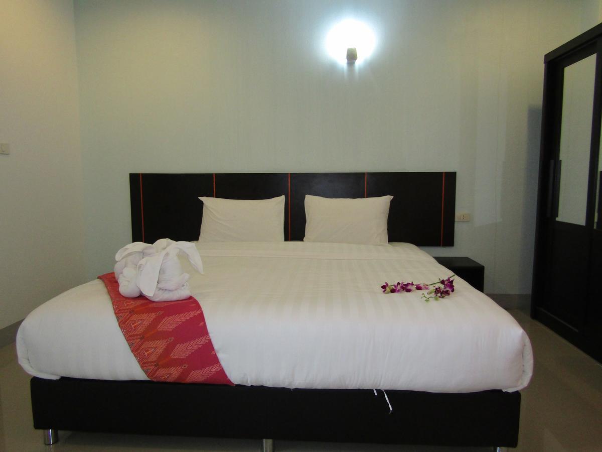 La Viva Buriram Hotel Buitenkant foto