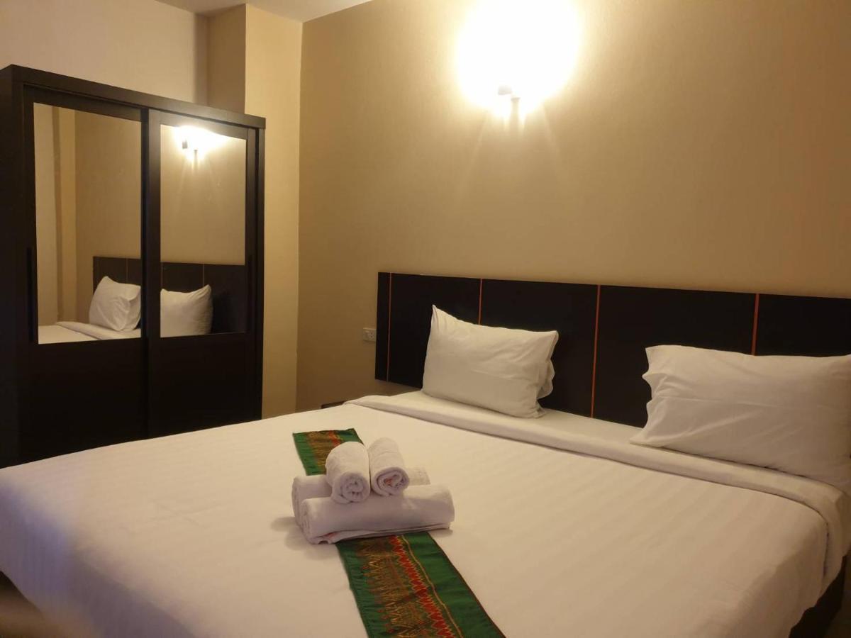 La Viva Buriram Hotel Buitenkant foto