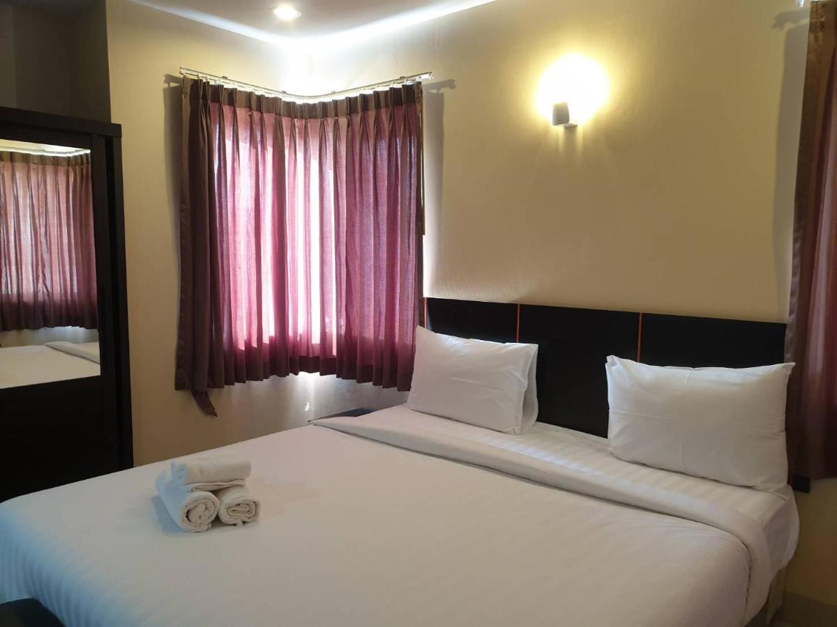 La Viva Buriram Hotel Buitenkant foto
