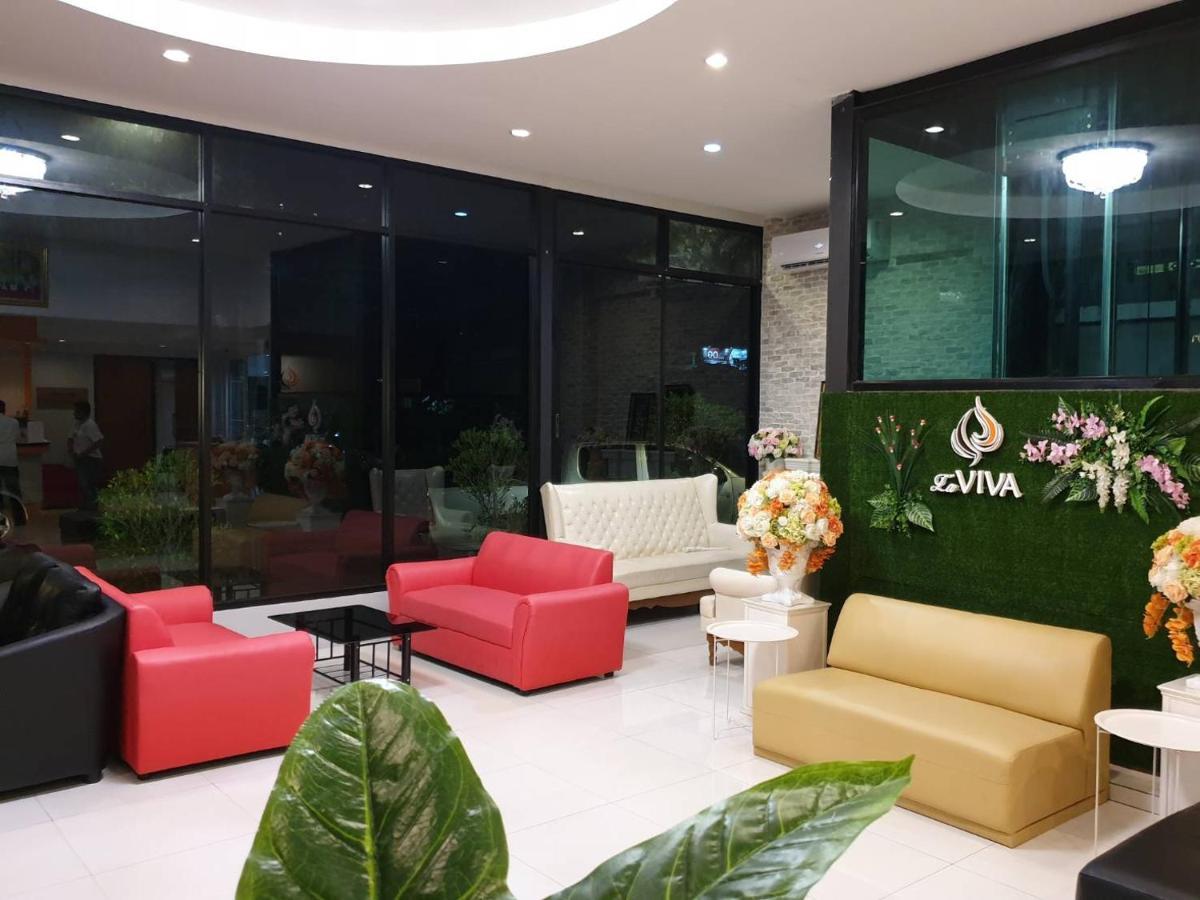 La Viva Buriram Hotel Buitenkant foto