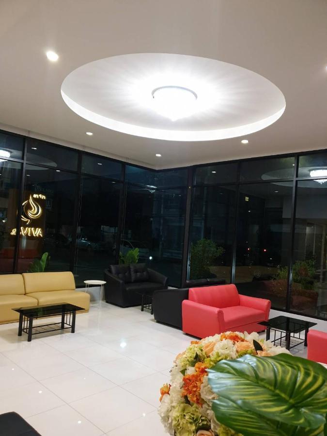 La Viva Buriram Hotel Buitenkant foto