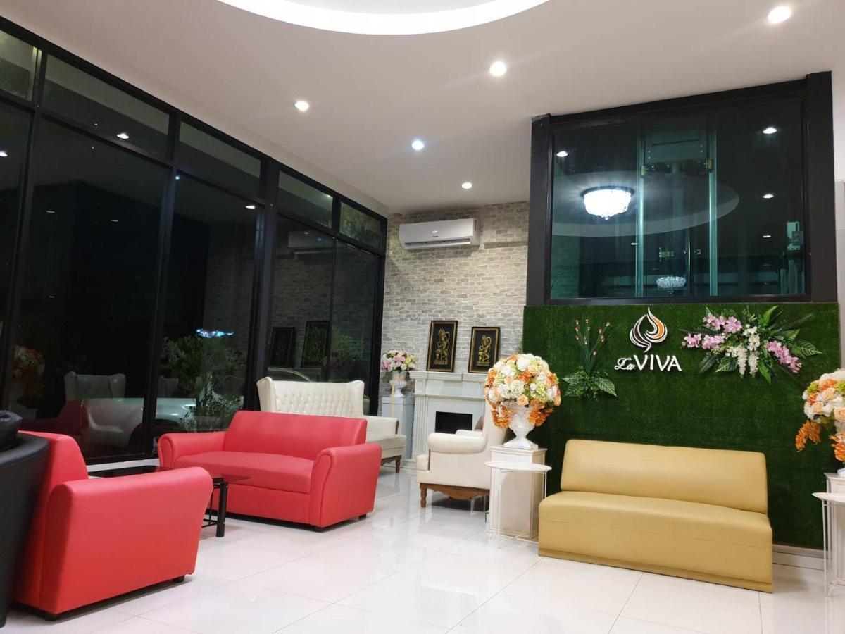 La Viva Buriram Hotel Buitenkant foto