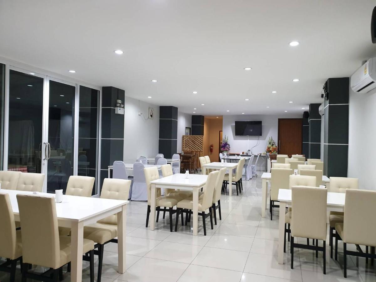 La Viva Buriram Hotel Buitenkant foto